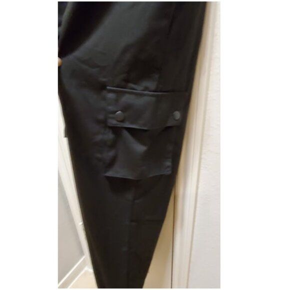 J for Justify Sleeveless Black & White Tie Waist Cargo Jumpsuit Size M - Picture 8 of 16